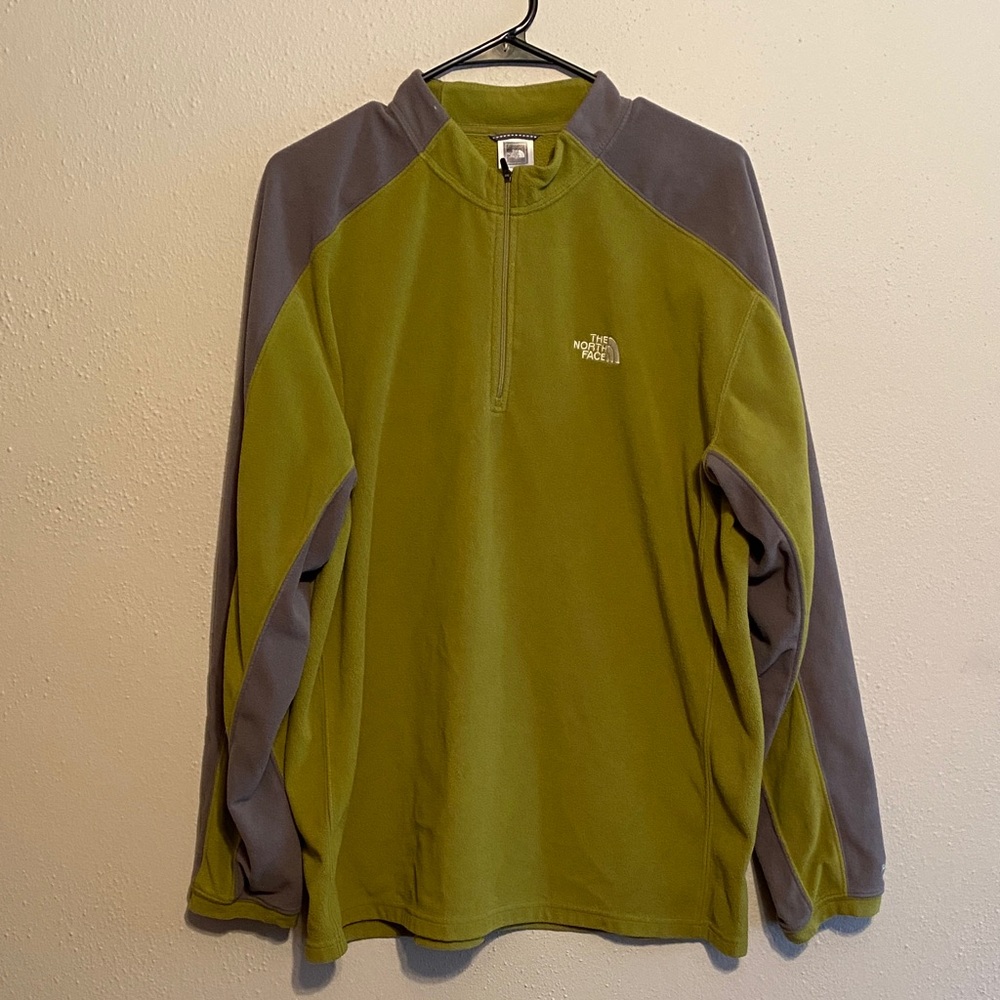 THE NORTH FACE. Men’s quarterzip.